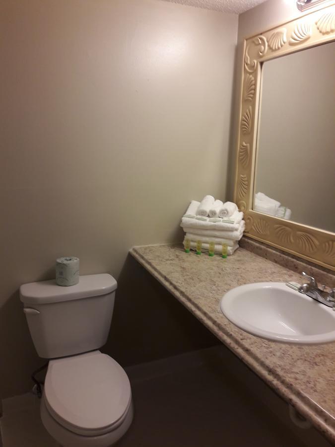 Ocean Waves Hotel Myrtle Beach Esterno foto